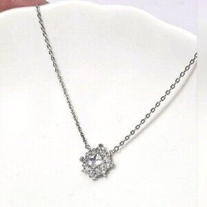 Vintage Dainty Minimalist Sterling Silver Crystal Necklace